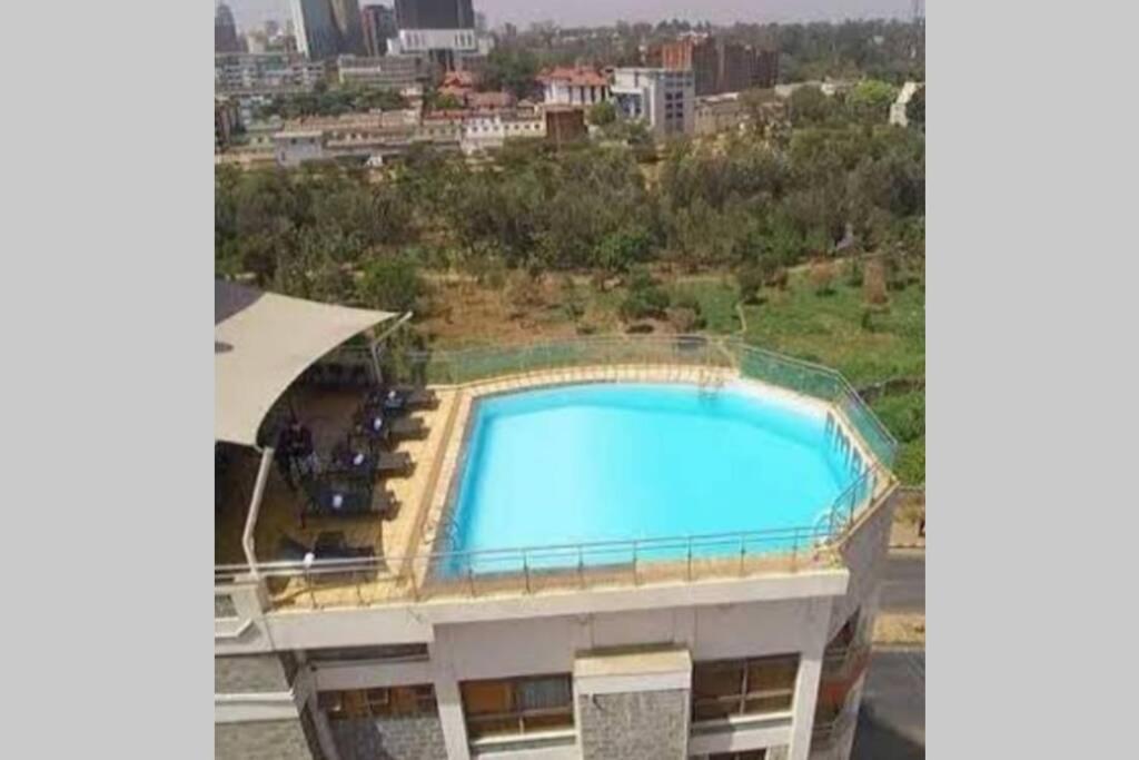 City View With Rooftop Pool - Studio Ναϊρόμπι Εξωτερικό φωτογραφία